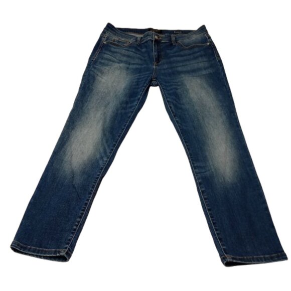 Judy Blue Relaxed Fit Mid-Rise Ankle Jeans Size 15/32 (35 Waist 26 Inseam) - Picture 4 of 7